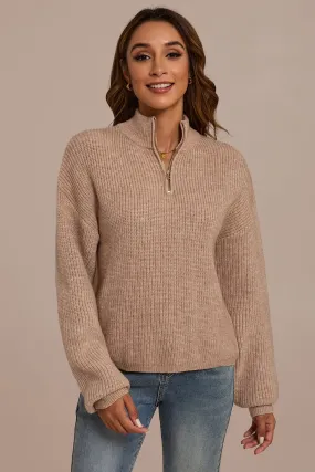 Einfarbiger, hochgeschlossener Pullover mit halbem Reißverschluss
