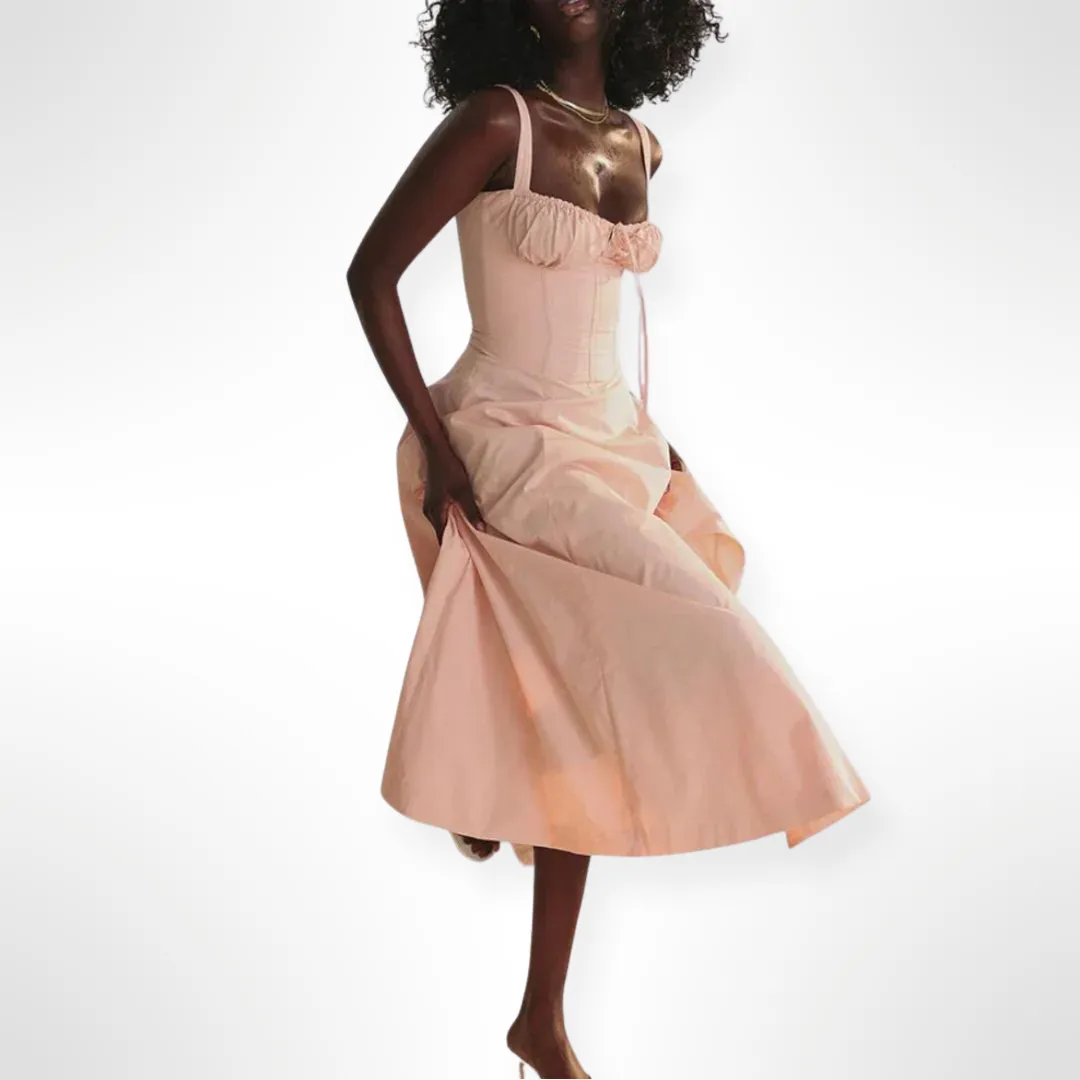 Satin-Abendkleid mit herzförmigem Ausschnitt und hohem Schlitz am Oberschenkel